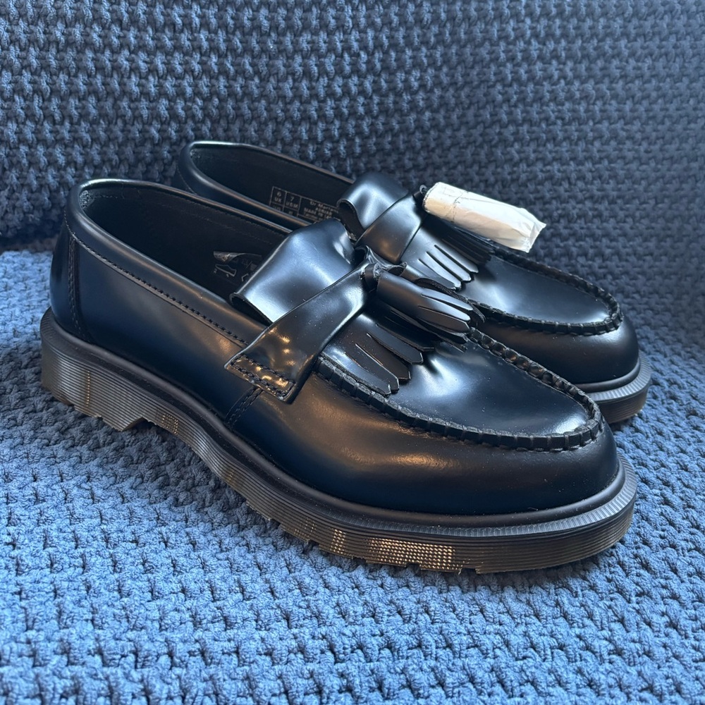 Dr.Martens black Adrian Smooth Leather Tassel Loafer. Size 7